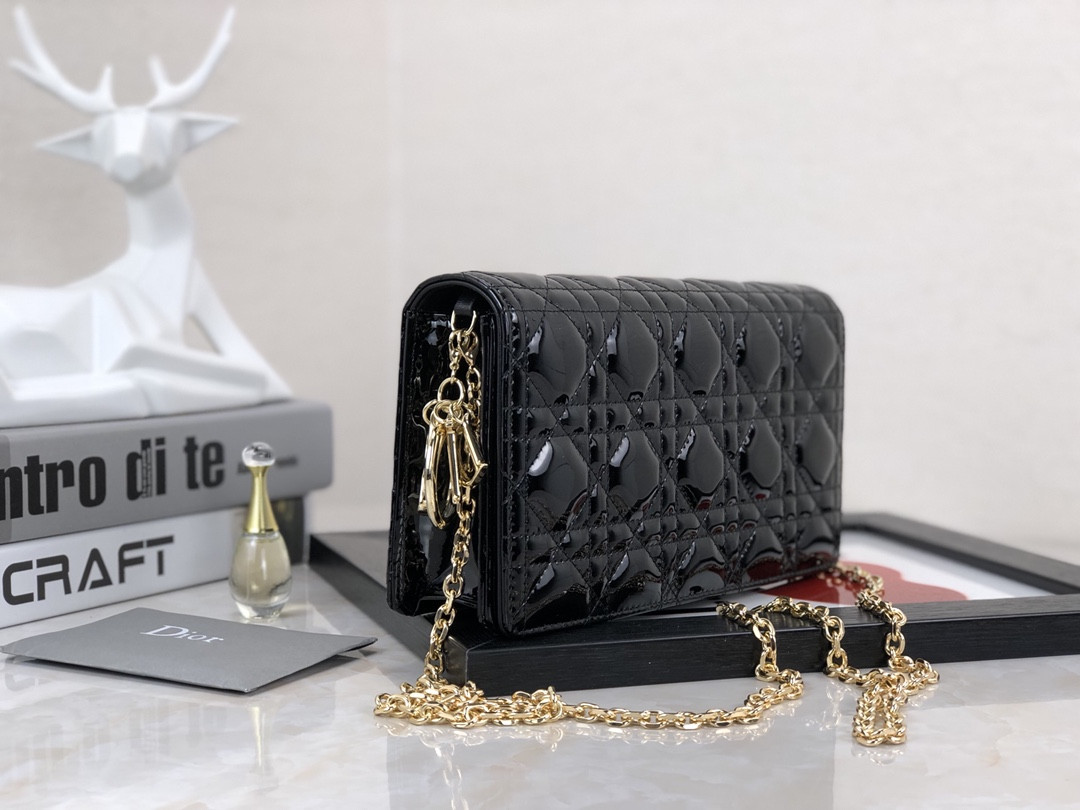 Lady D10r Pouch Black Patent Cannage Calfskin 8.5 x 4.5 x 1 inches