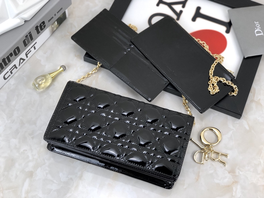 Lady D10r Pouch Black Patent Cannage Calfskin 8.5 x 4.5 x 1 inches