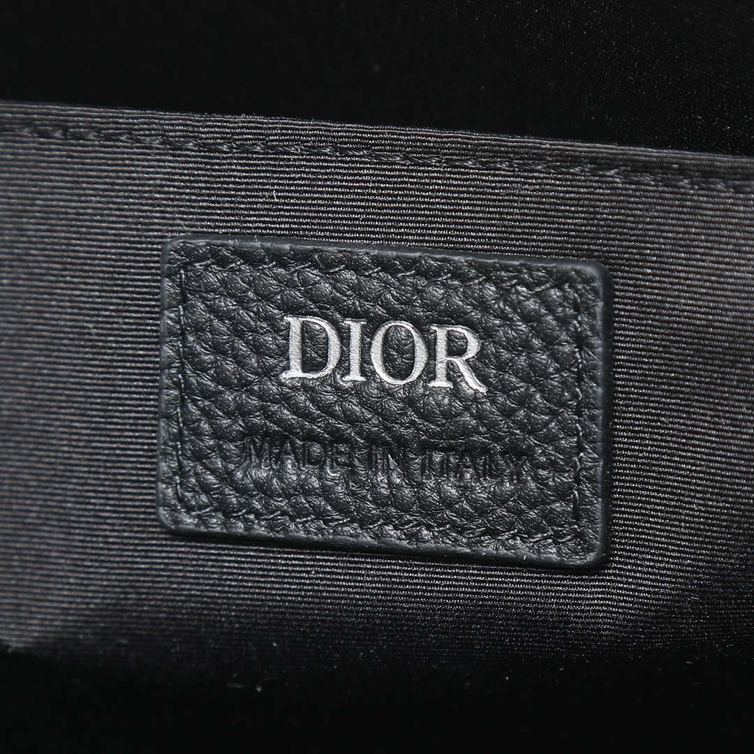d10r safari N0r*h-south tote bag black d10r oblique jacquard 8.5 x 9.5 x 3 inches