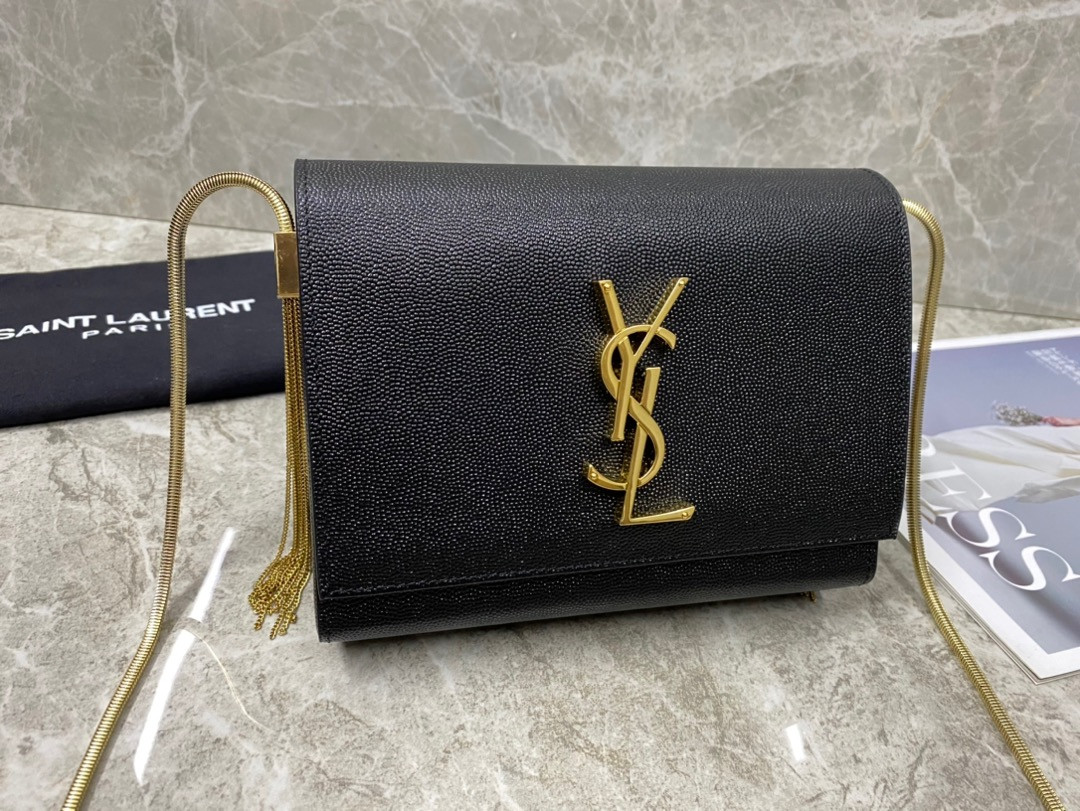 Y51 KATE MEDIUM IN GRAIN DE POUDRE EMBOSSED LEATHER 9.4 X 5.7 X 2.1 INCHES
