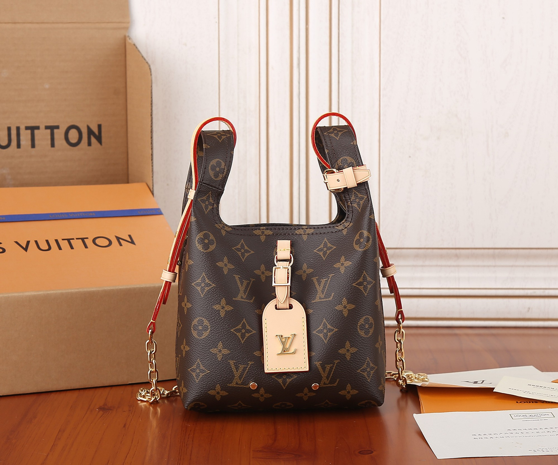 L0vis Vvtt0n M46816 Atlantis BB 17 x 17 x 7 cm
