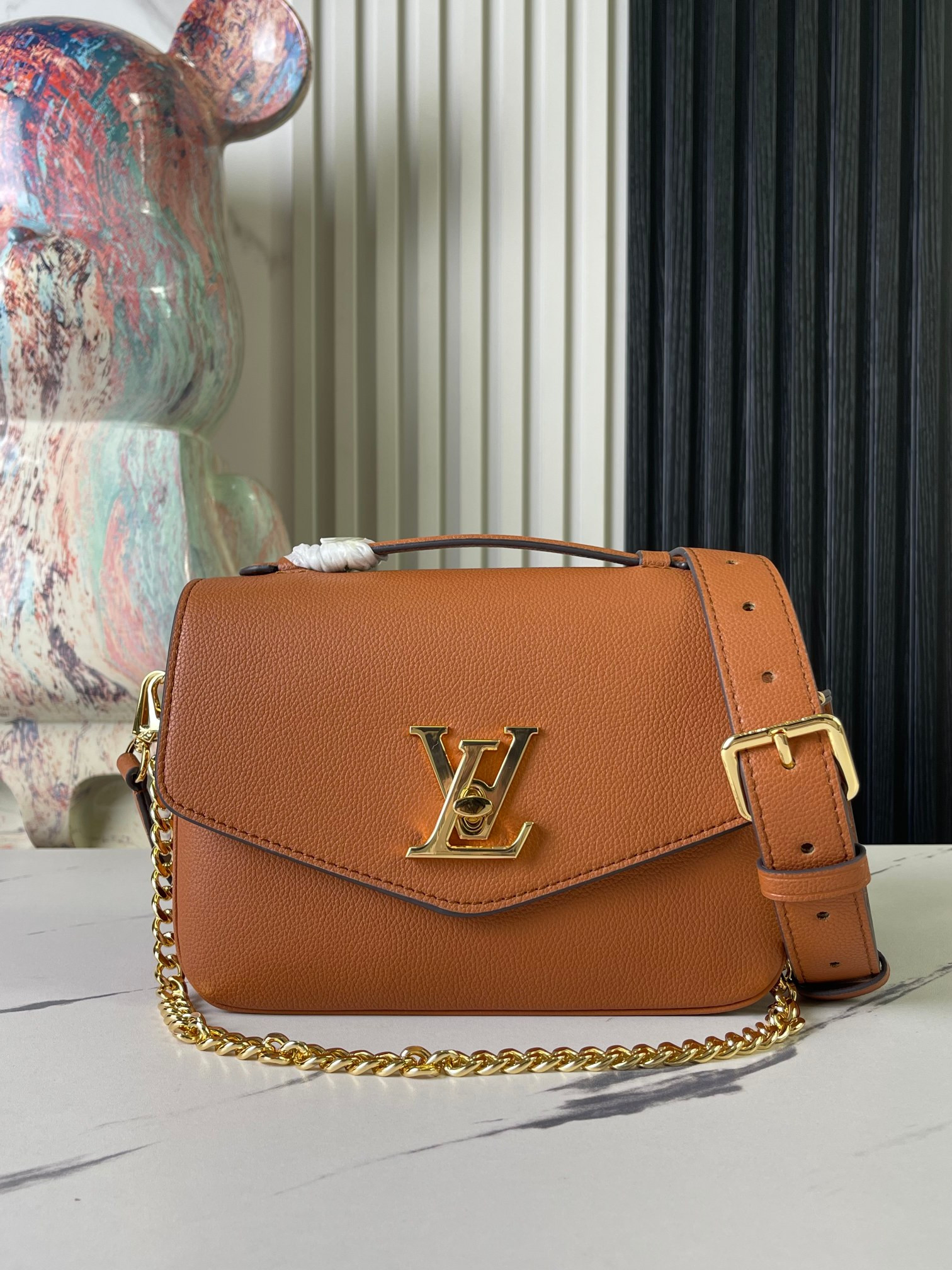 lv m22952 oxF0rd 8.7 x 6.3 x 3.7 inches