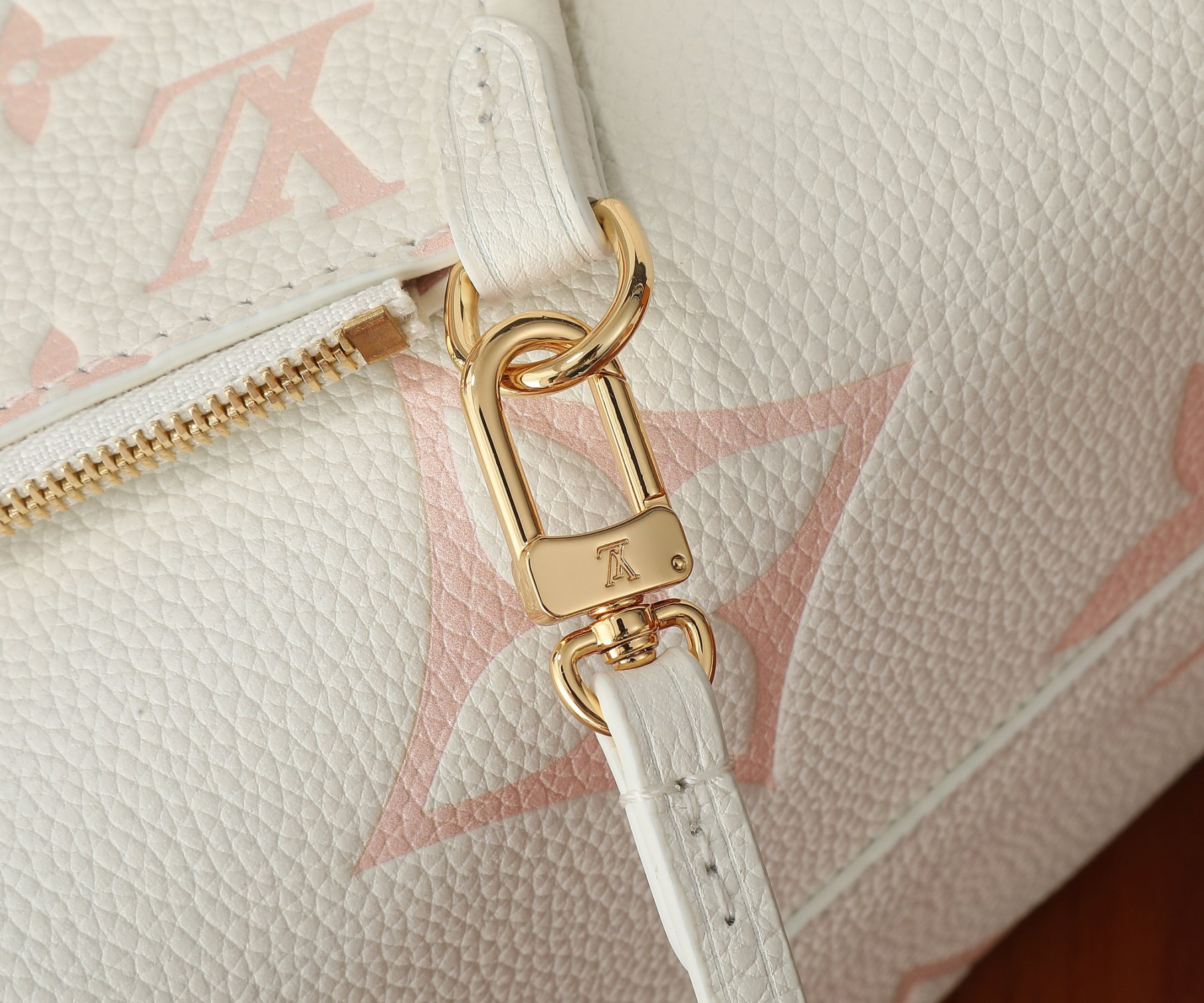 LV CarryAll PM M24141 11.6x9.4x4.7 inches