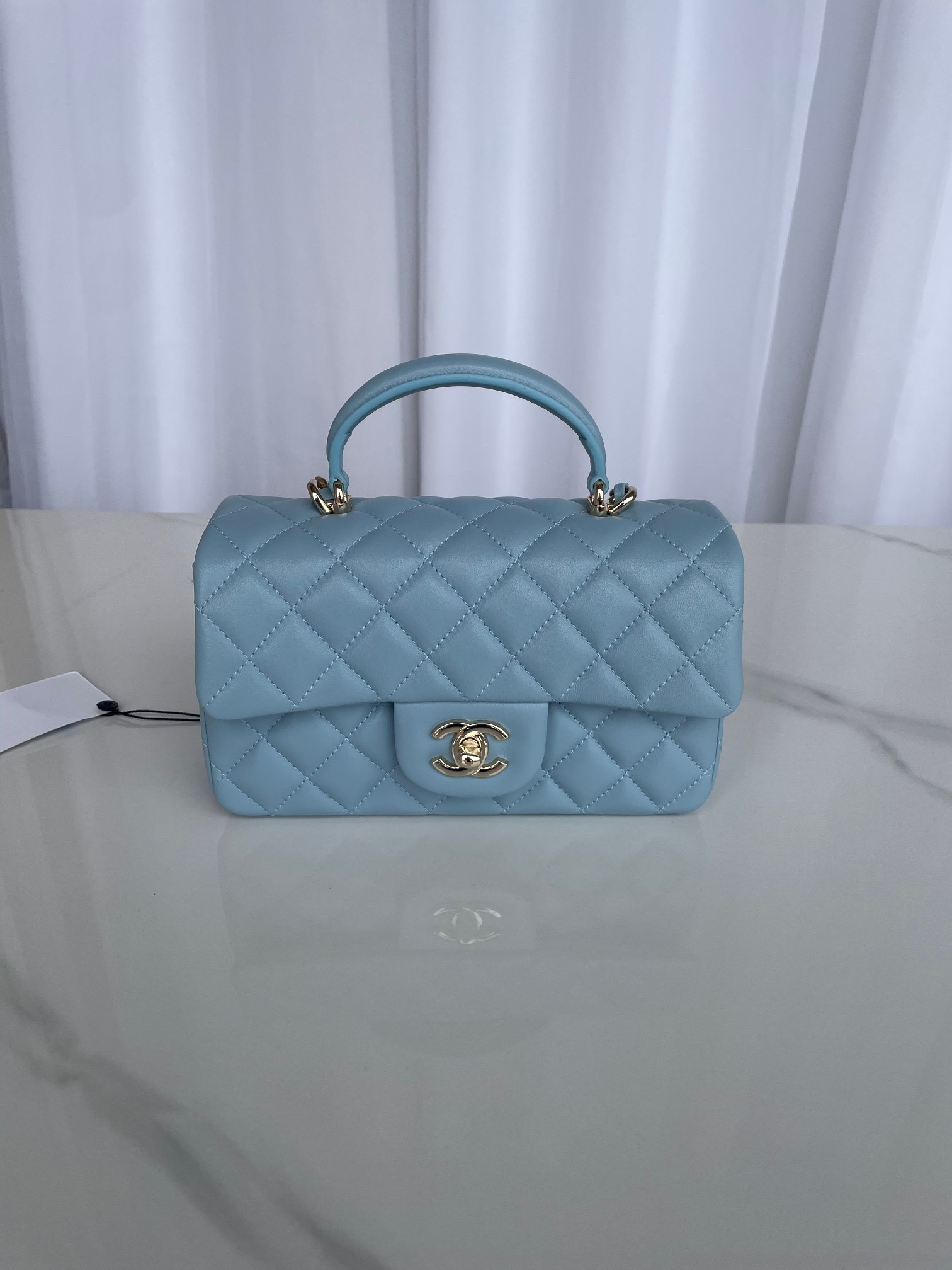 Ch**el Mini Classic Handbag With Top Handle 12 × 20 × 6 cm