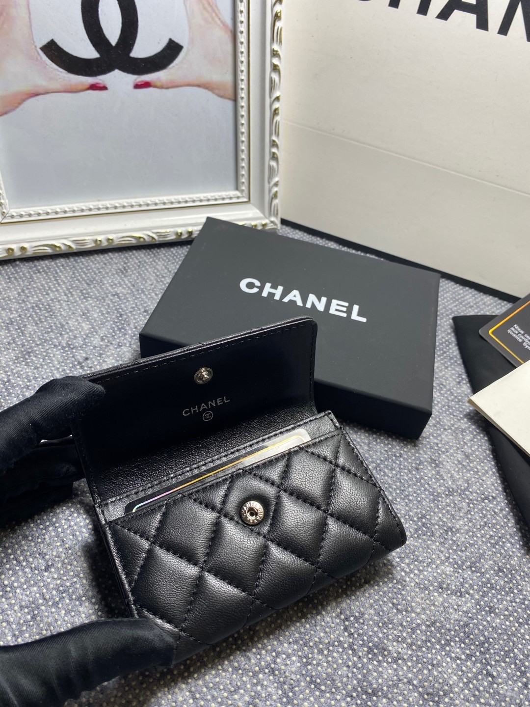 CHANEL CARD HOLDER 11.3 x 7.5 x 2.5 cm