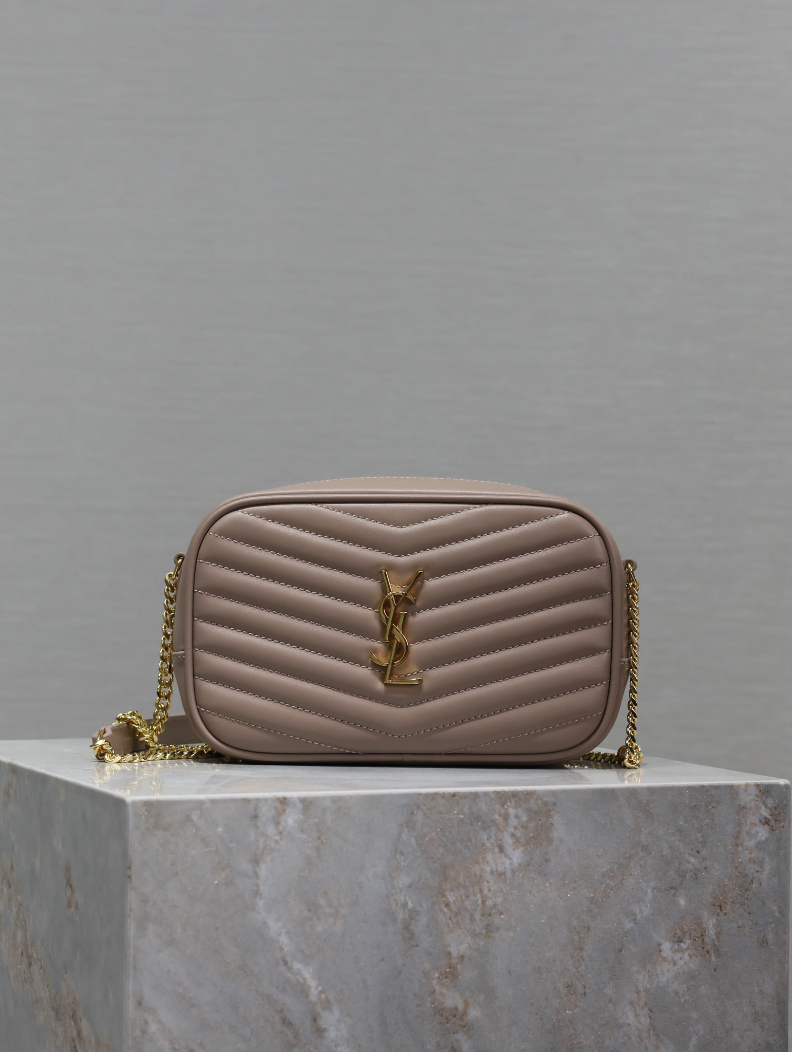 Y51 MINI LOU IN QUILTED LEATHER 7.5 X 4.1 X 2 INCHES