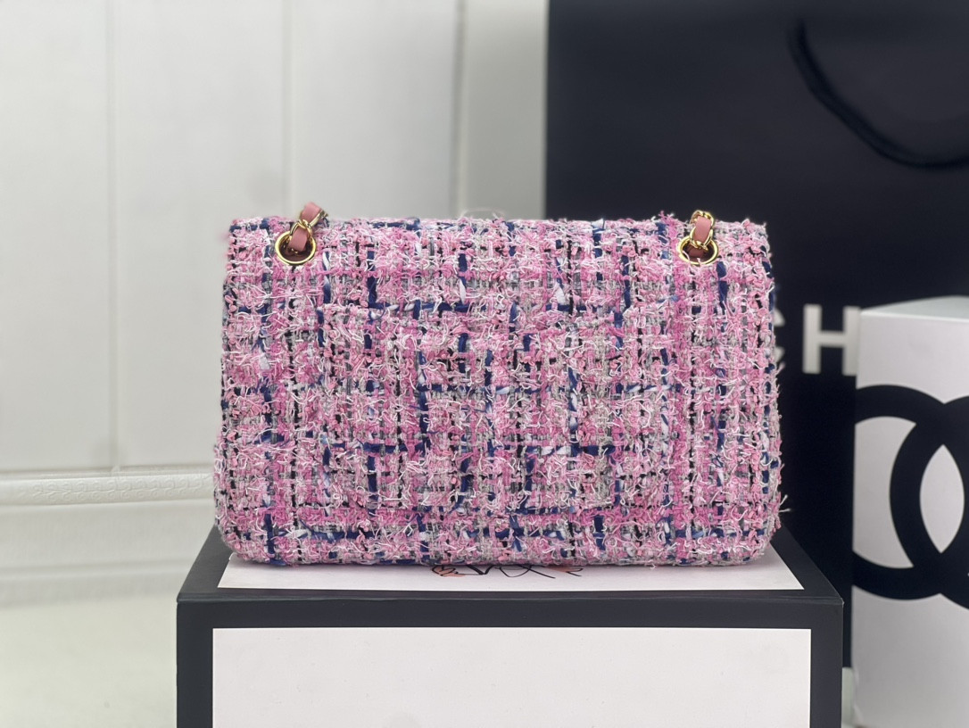CHANEL CLASSIC 11.12 HANDBAG Tweed & Gold-Tone Metal 6 × 9.9 × 2.5 in