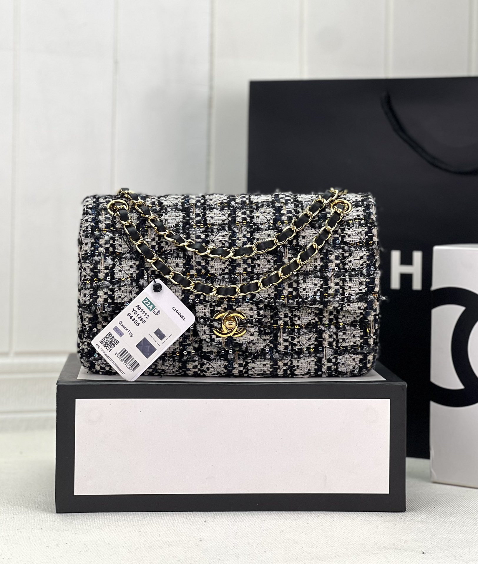 CHANEL CLASSIC 11.12 HANDBAG Tweed & Gold-Tone Metal 6 × 9.9 × 2.5 in
