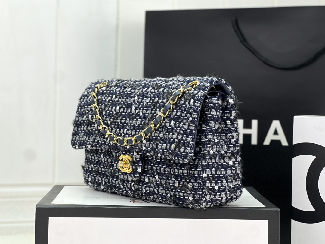 CHANEL CLASSIC 11.12 HANDBAG Tweed & Gold-Tone Metal 6 × 9.9 × 2.5 in