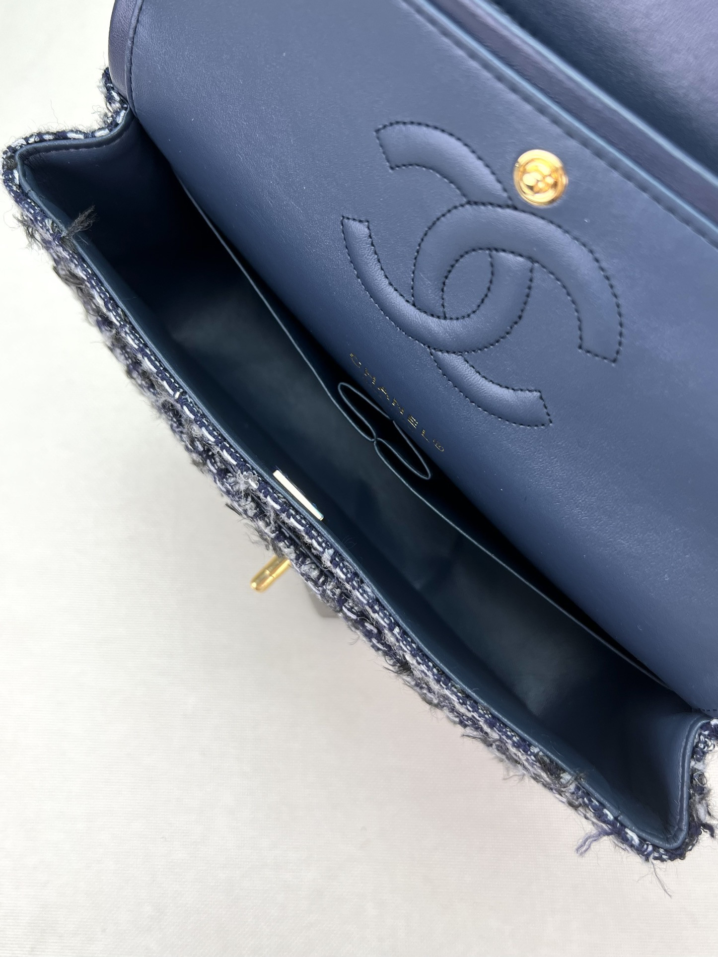 CHANEL CLASSIC 11.12 HANDBAG Tweed & Gold-Tone Metal 6 × 9.9 × 2.5 in
