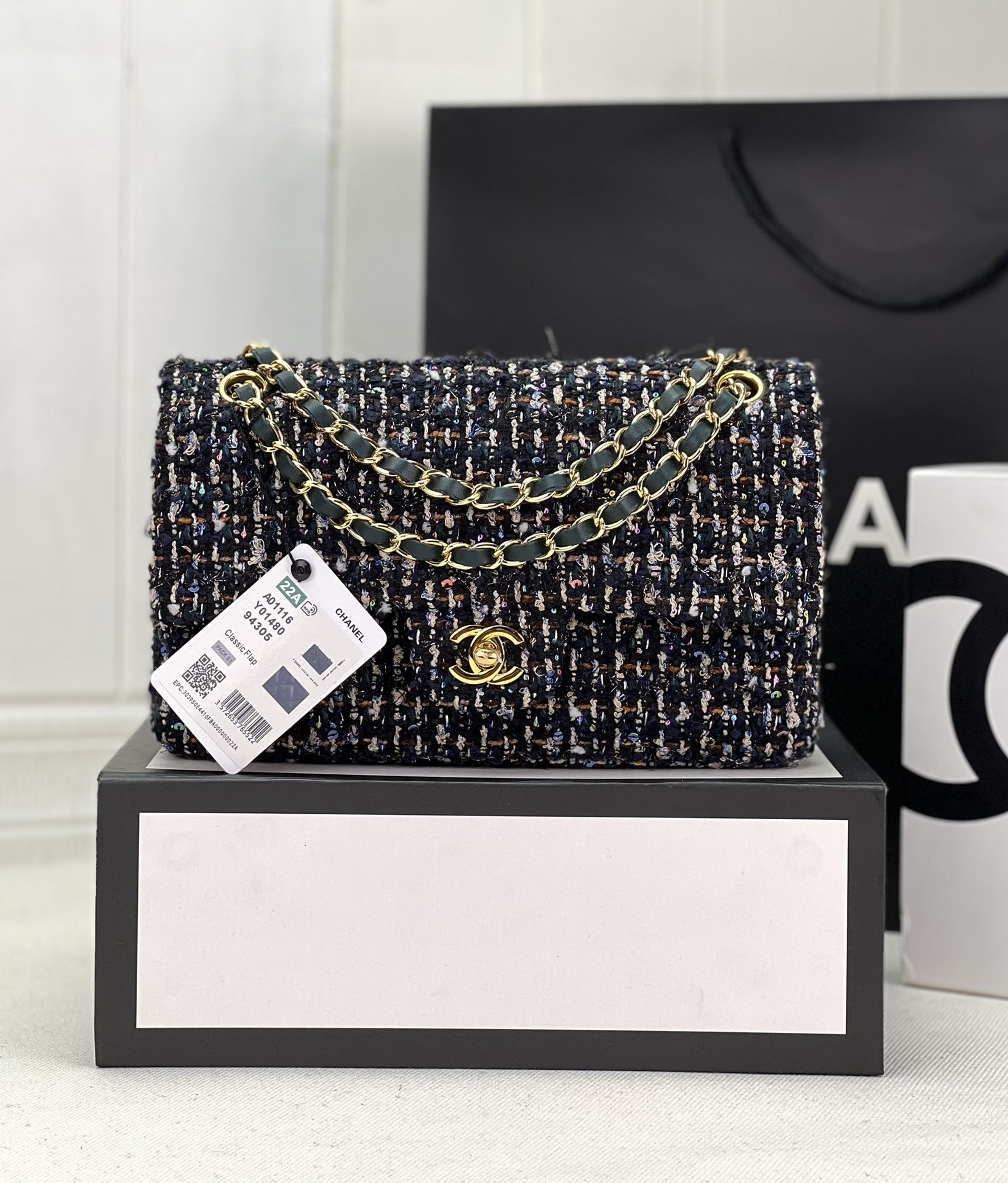CHANEL CLASSIC 11.12 HANDBAG Tweed & Gold-Tone Metal 6 × 9.9 × 2.5 in