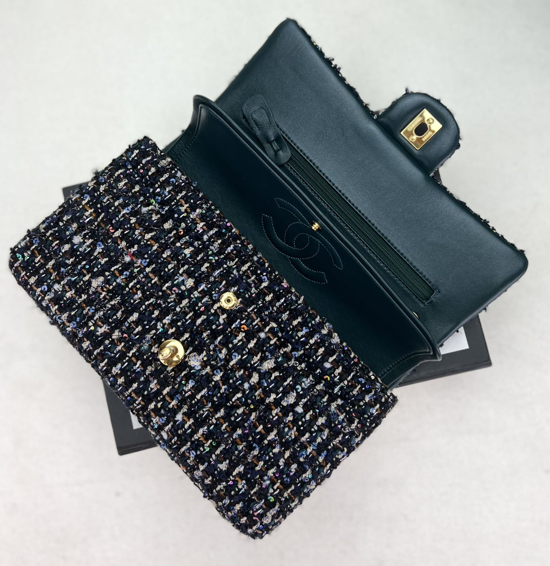 CHANEL CLASSIC 11.12 HANDBAG Tweed & Gold-Tone Metal 6 × 9.9 × 2.5 in