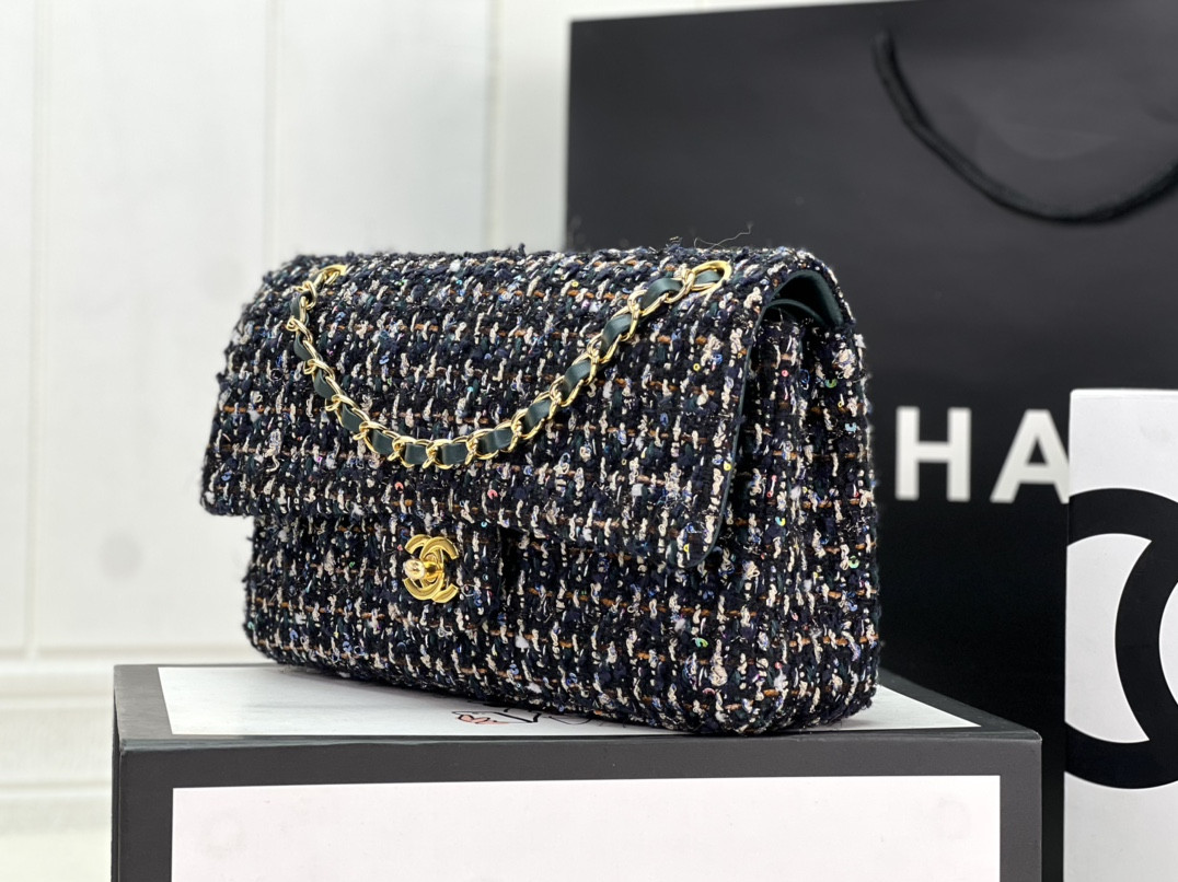 CHANEL CLASSIC 11.12 HANDBAG Tweed & Gold-Tone Metal 6 × 9.9 × 2.5 in