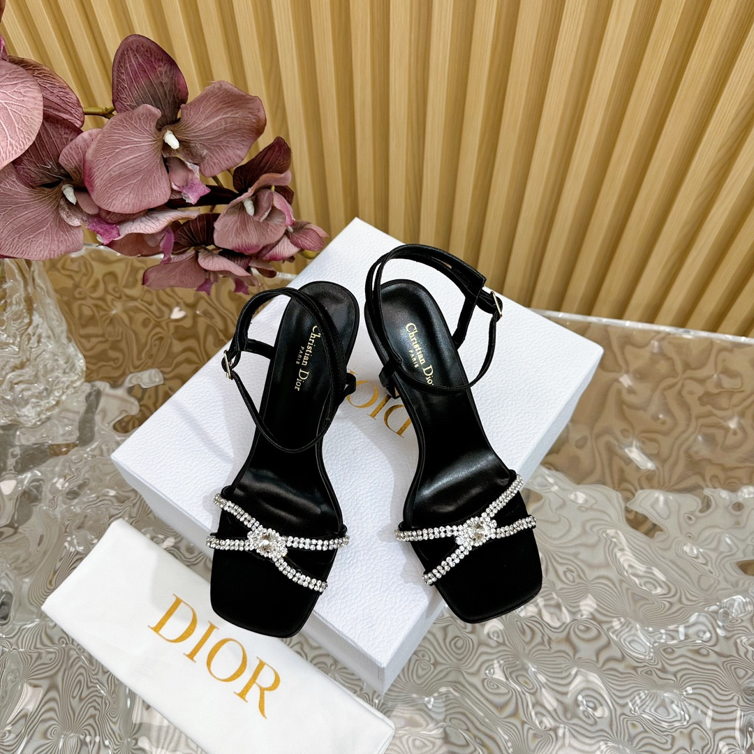 UA D10r Slingback Pump