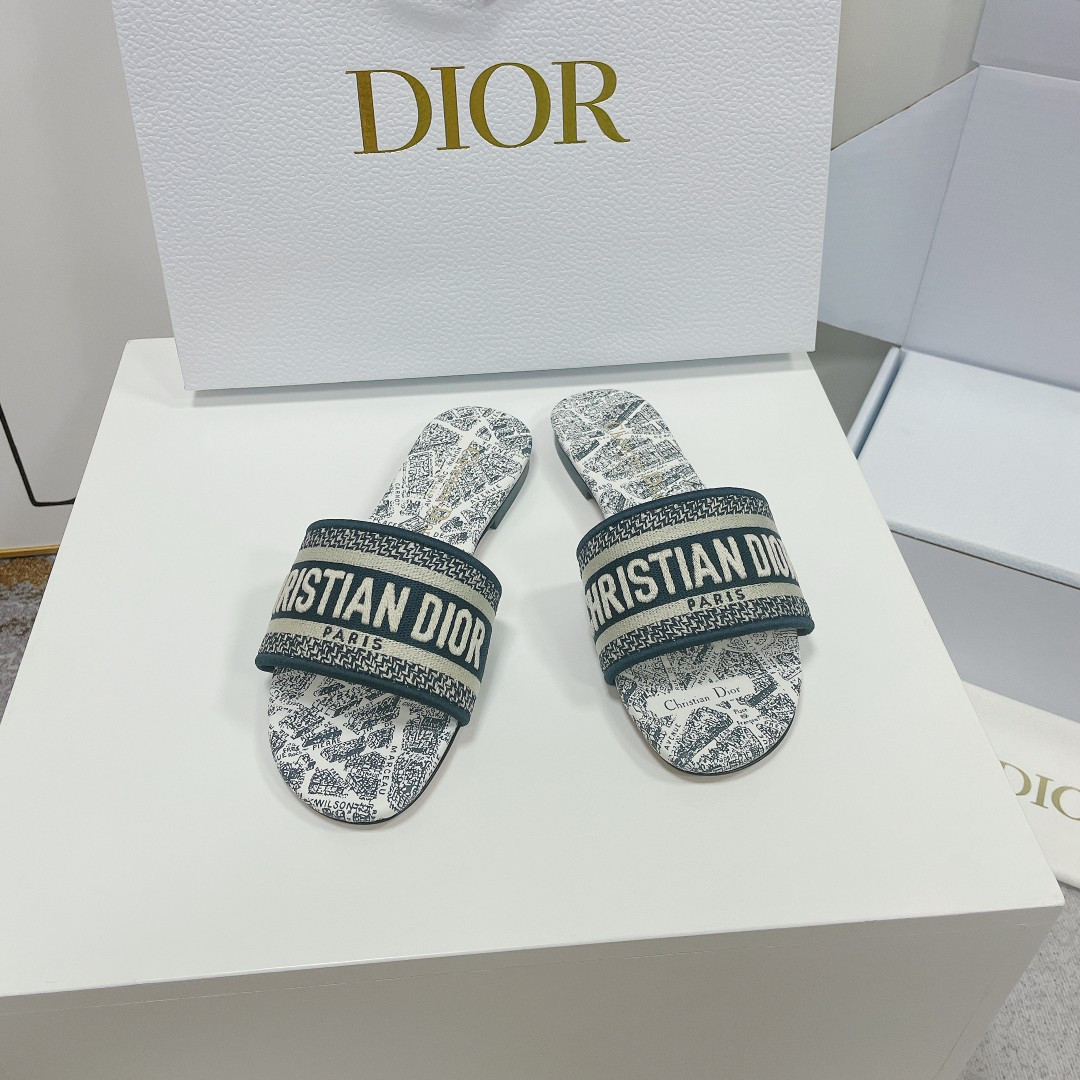 UA D10r Dway Slide
