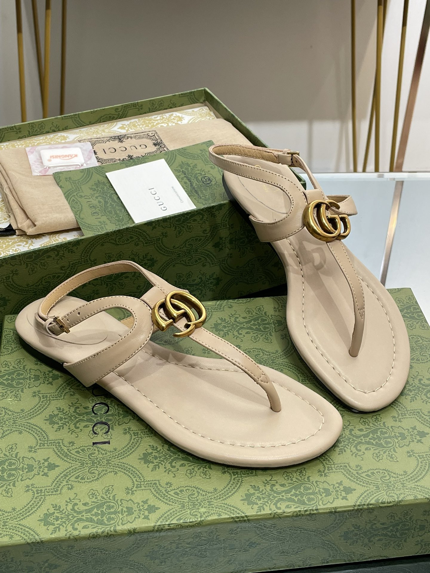 UA Gvc*1 WOMEN'S DOUBLE G THONG SANDAL