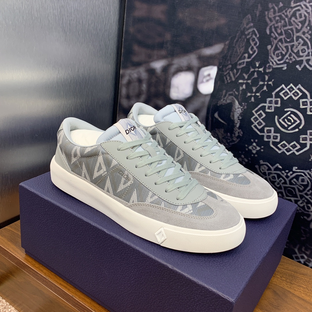 UA D10r B101 Sneaker