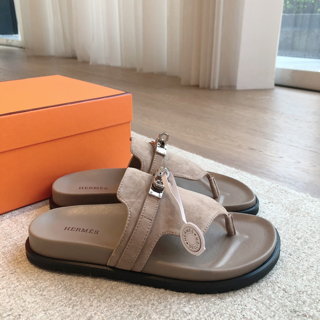 UA H**me5 Empire Sandal
