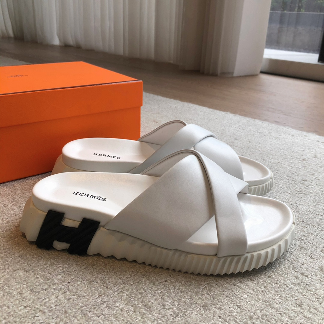 UA H**me5 Infra sandal