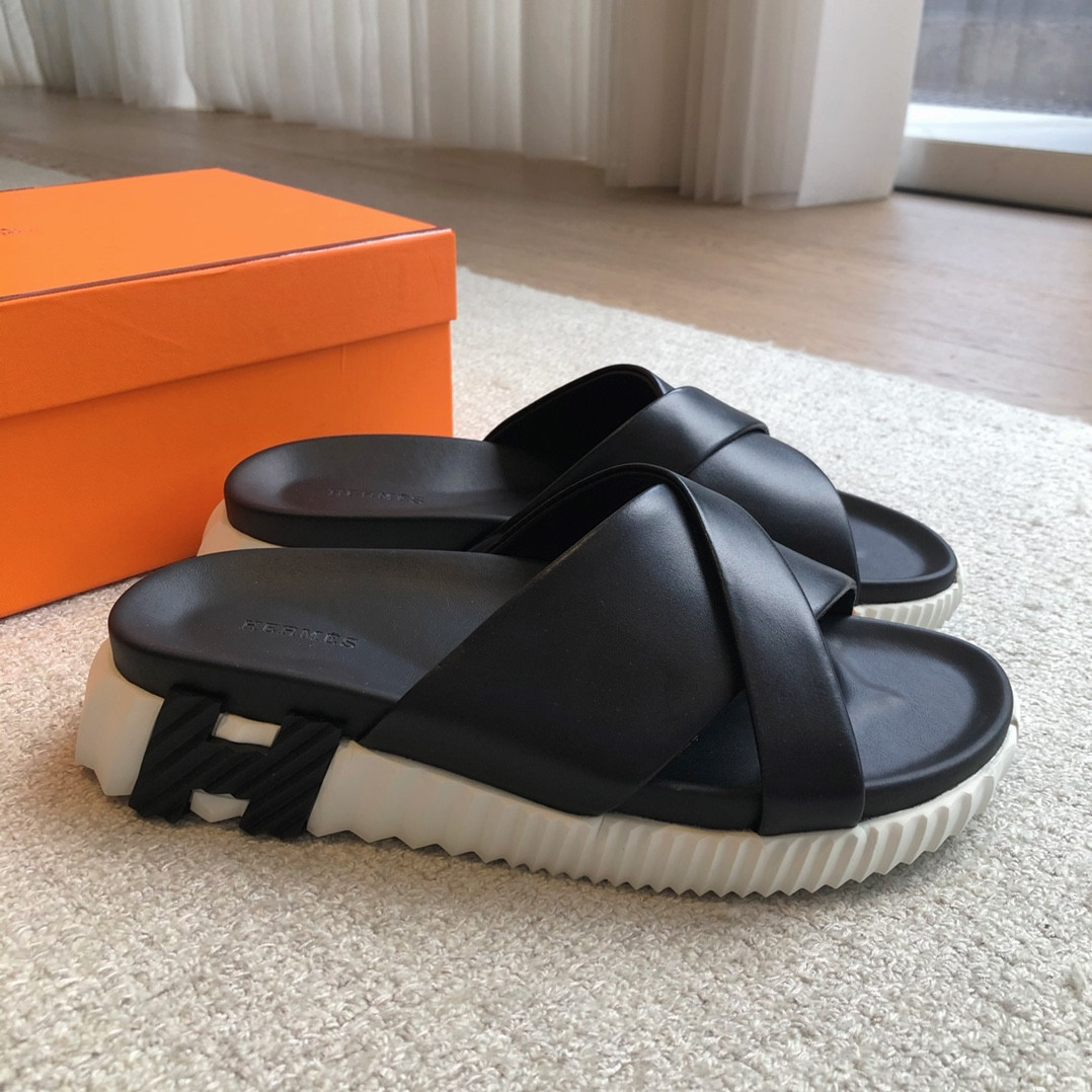 UA H**me5 Infra sandal