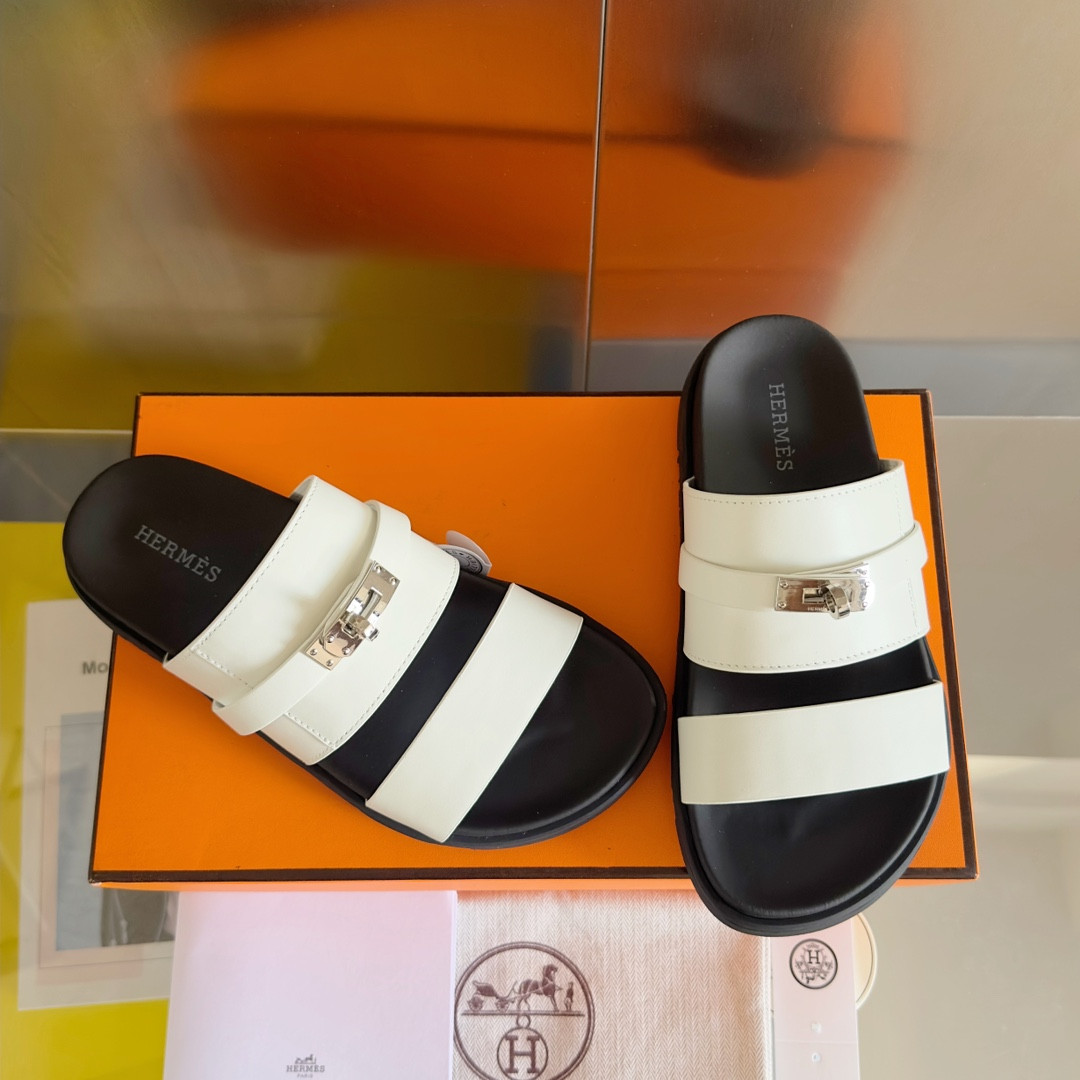 UA H**me5 Jackson sandal