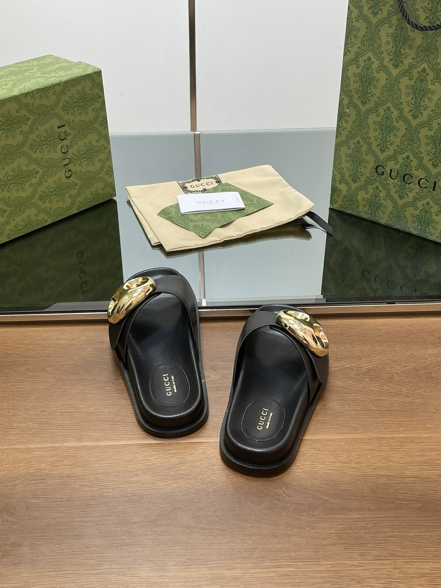 UA Gvc*1 MARINA CHAIN SLIDE SANDAL