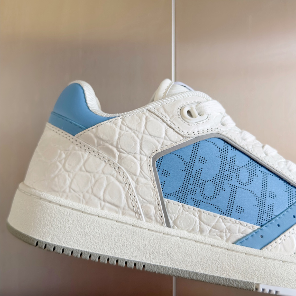 UA D10r B27 Sneaker