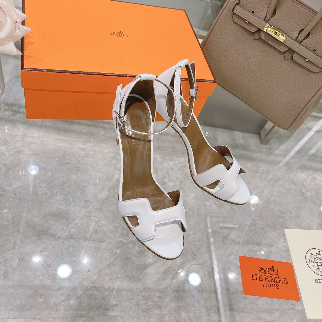 UA H**me5 Heeled Sandal