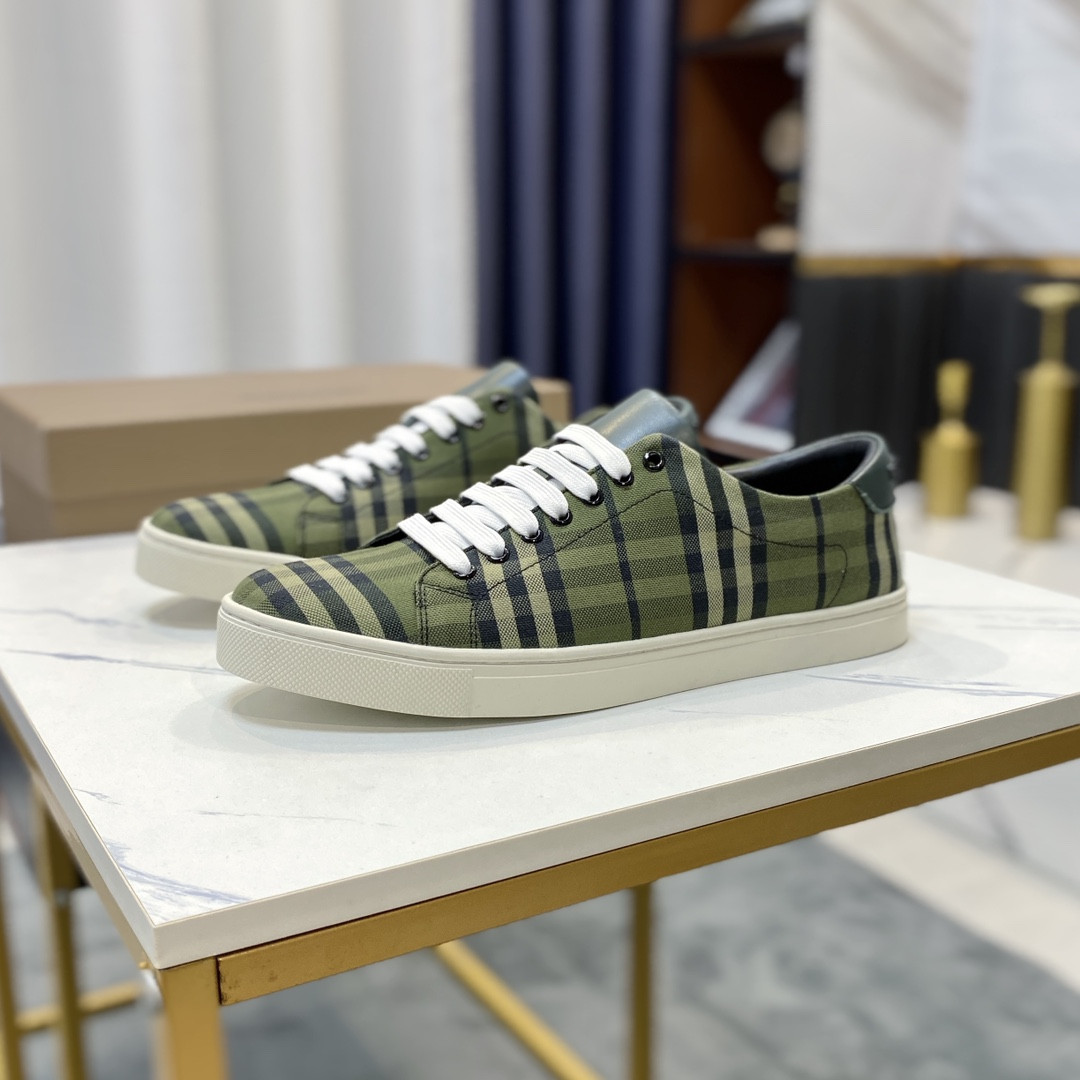 UA Bv*b*rry Check and Leather Sneakers