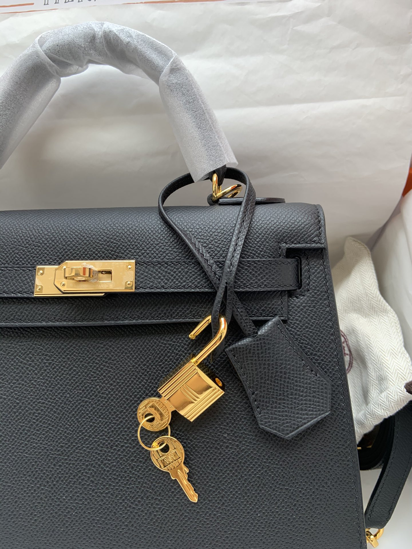 H**me5 Kelly Gold-tone Hardware 25 28