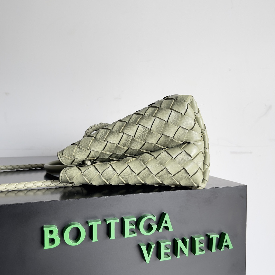 B0tt*ga Ven*ta East-West Andiamo 29x10x18CM