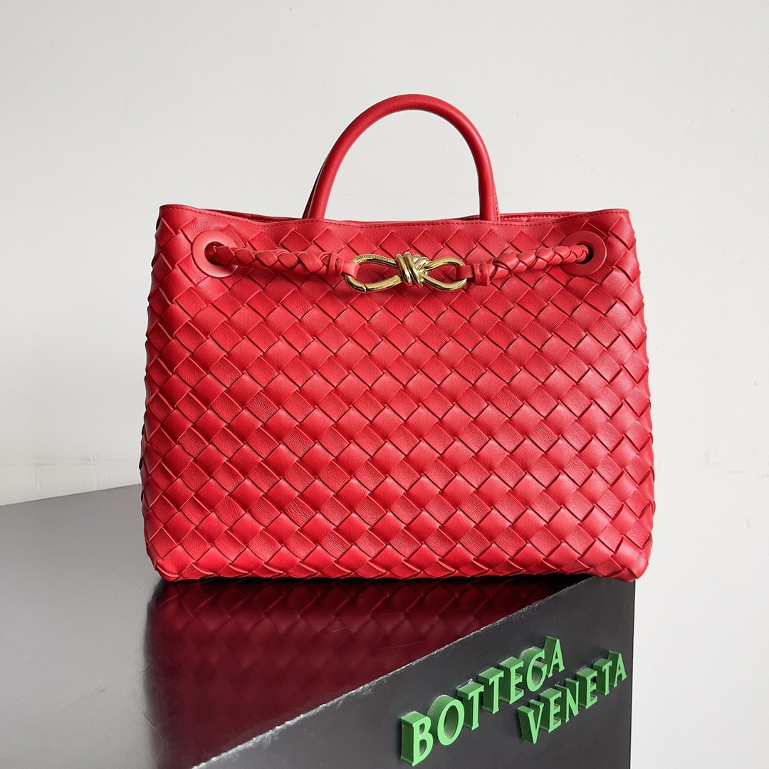 B0tt*ga Ven*ta Medium Andiamo 32x25x11CM