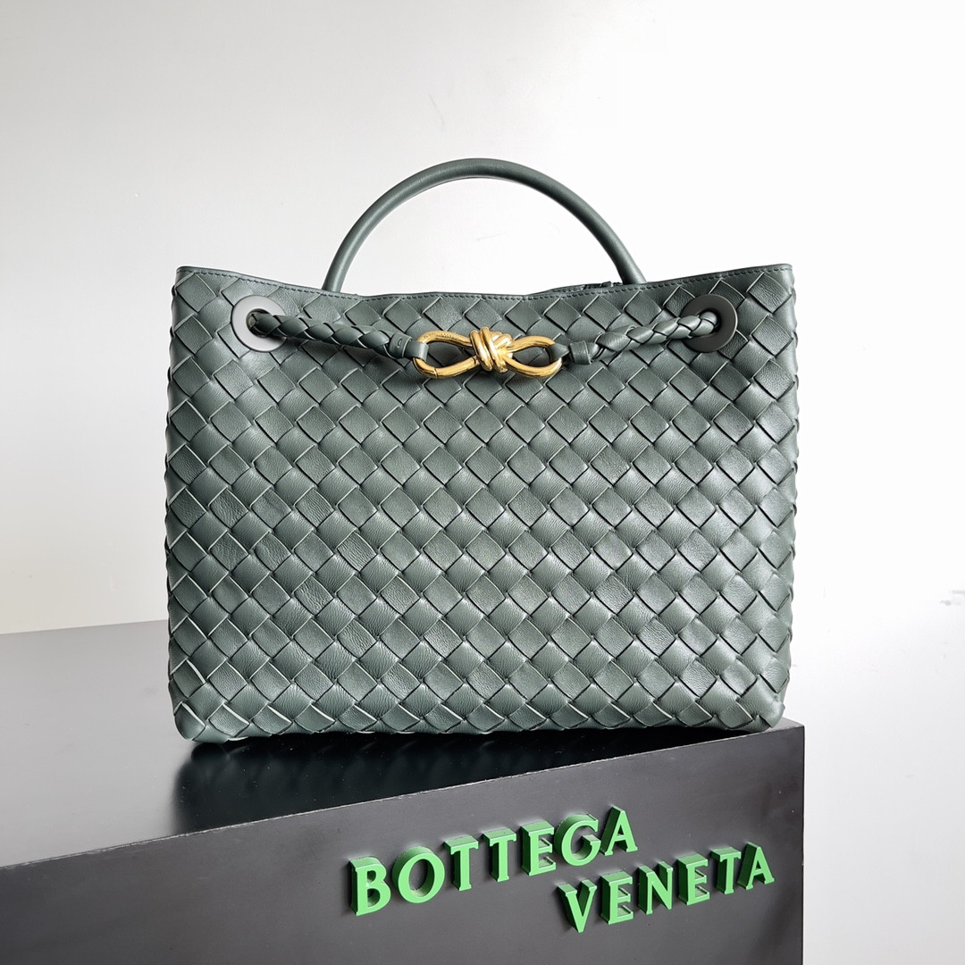B0tt*ga Ven*ta Medium Andiamo 32x25x11CM
