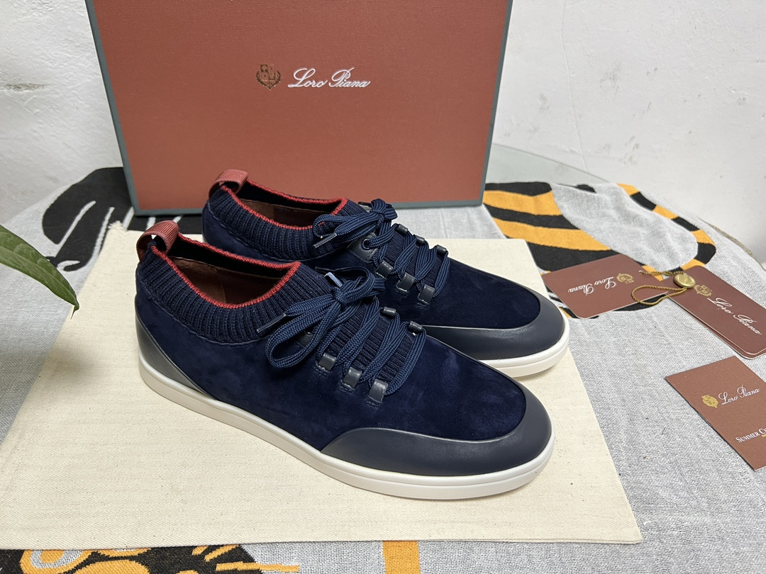 UA L0r0 P1ana Soho Walk Sneaker