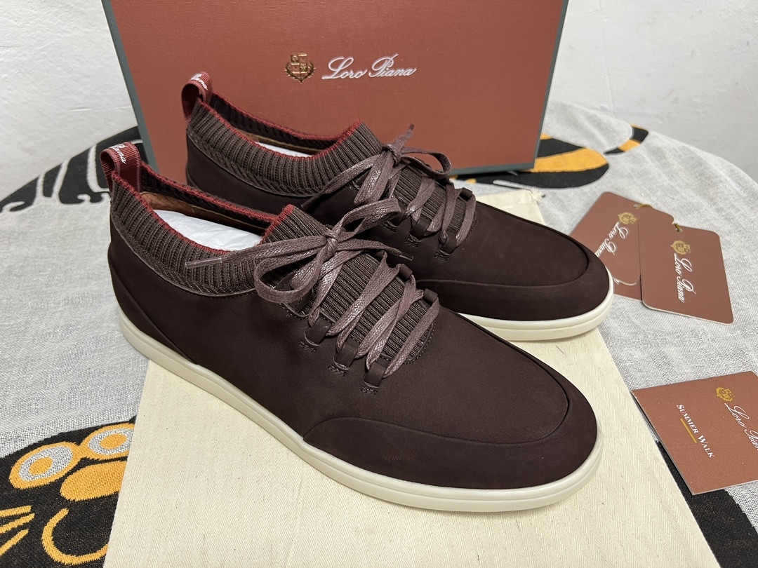 UA L0r0 P1ana Soho Walk Sneaker