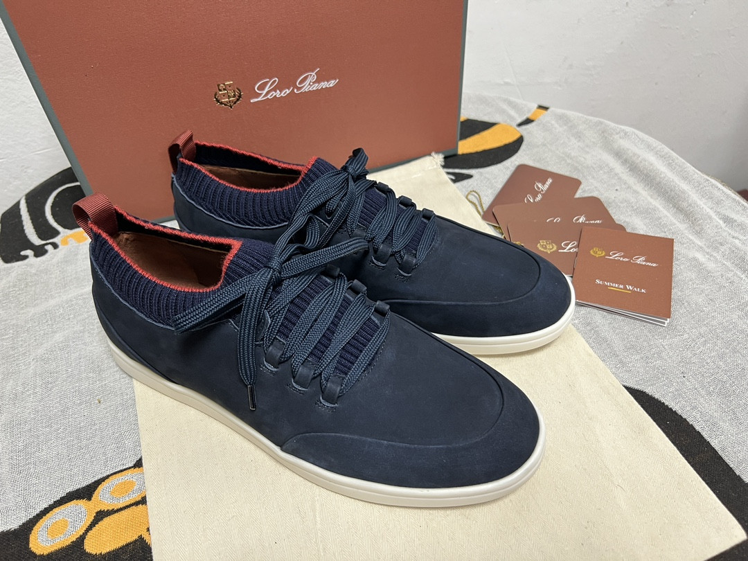 UA L0r0 P1ana Soho Walk Sneaker