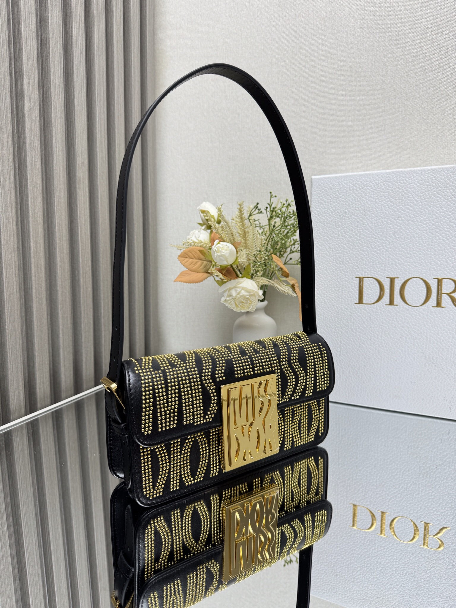 D10r Miss D10r flap bag 22 x 11 x 6 cm