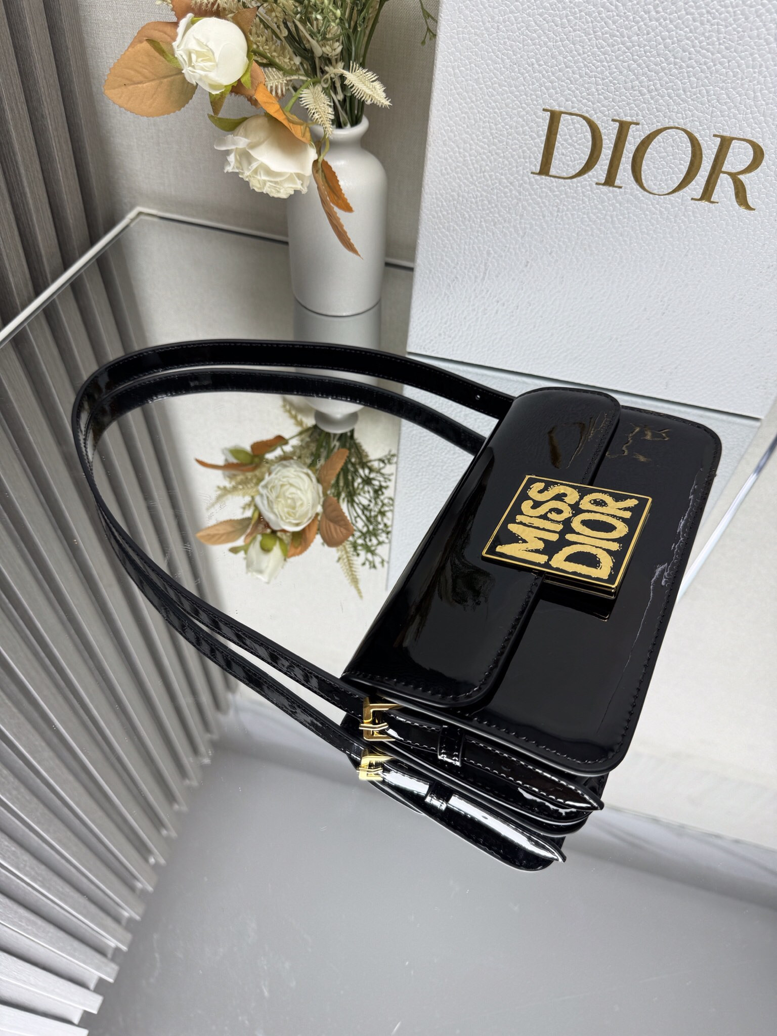 D10r Miss D10r flap bag 22 x 11 x 6 cm(Patent Calfskin)