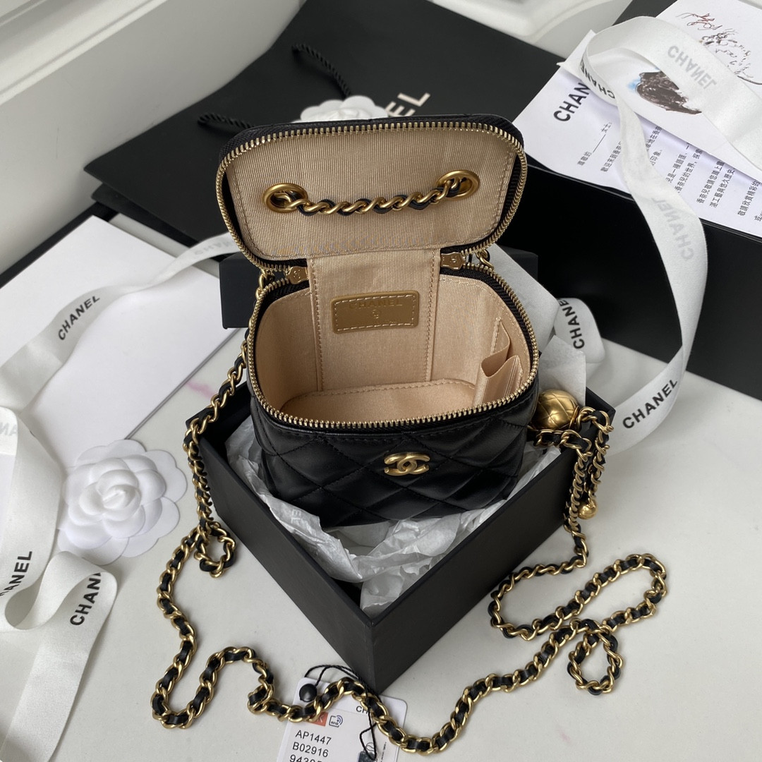 Ch**el MINI box BAG