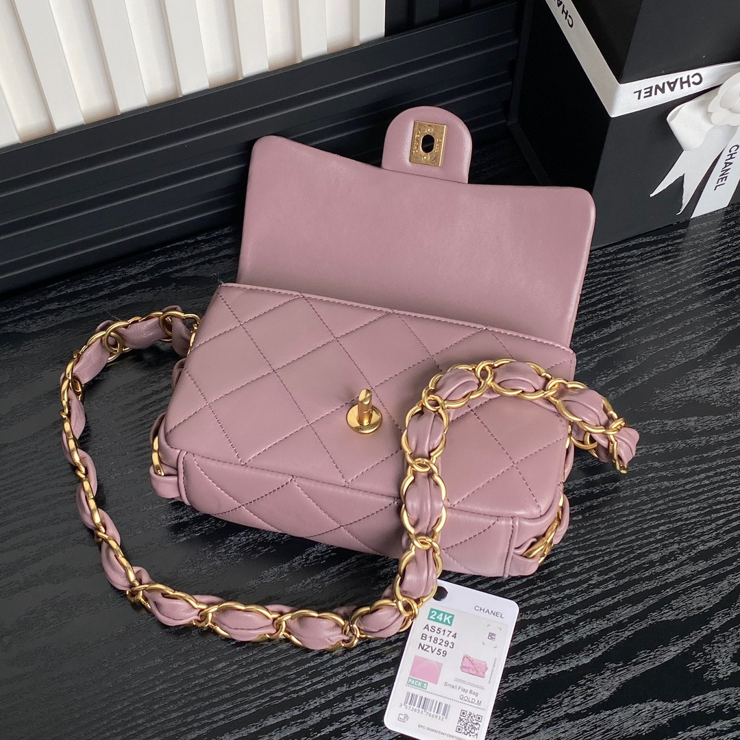 Ch**el FALL-WINTER 2024-25 SMALL FLAP BAG 13x21x7cm