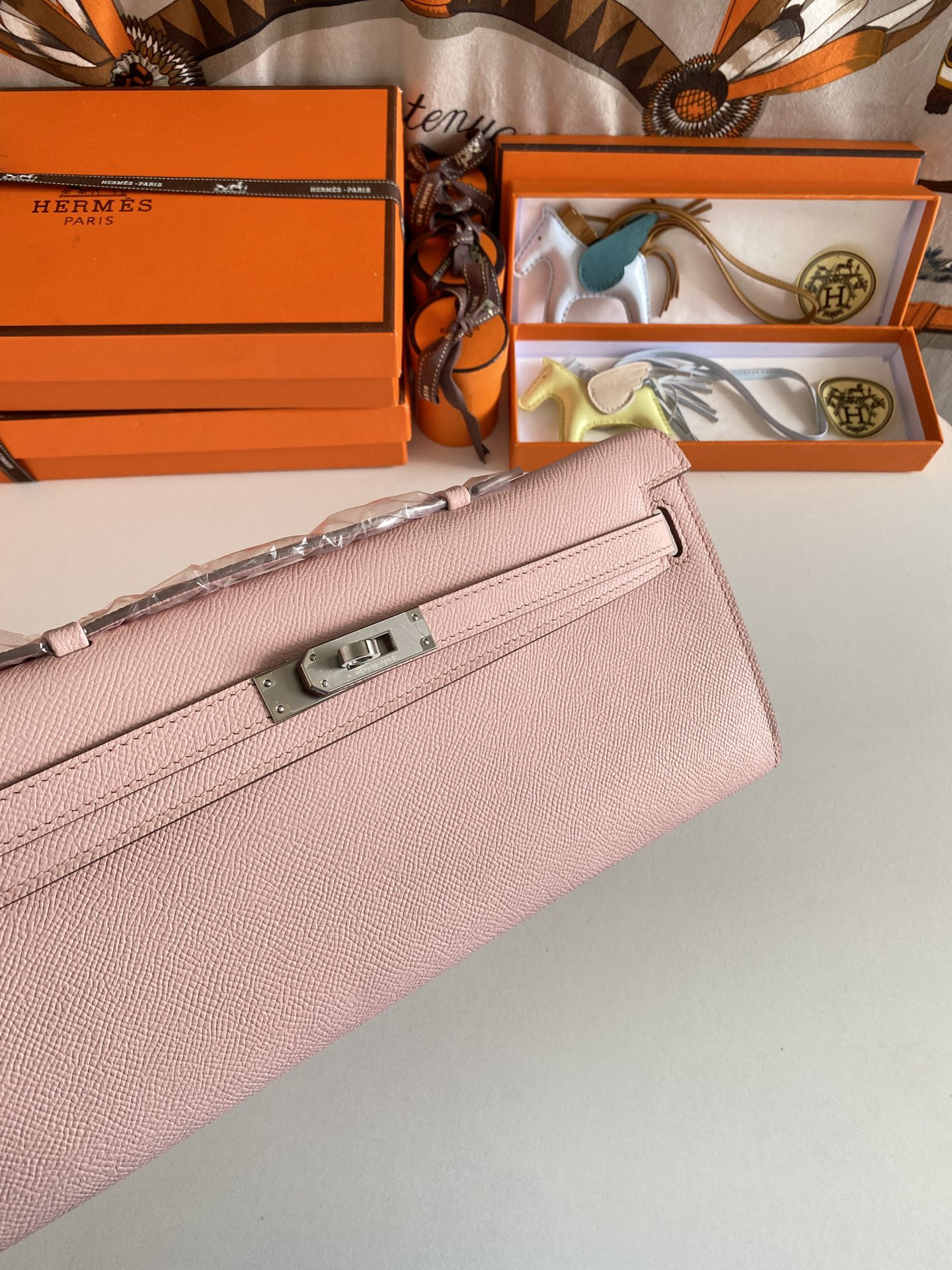 H**me5 Kelly Cut 31cm Epsom Leather