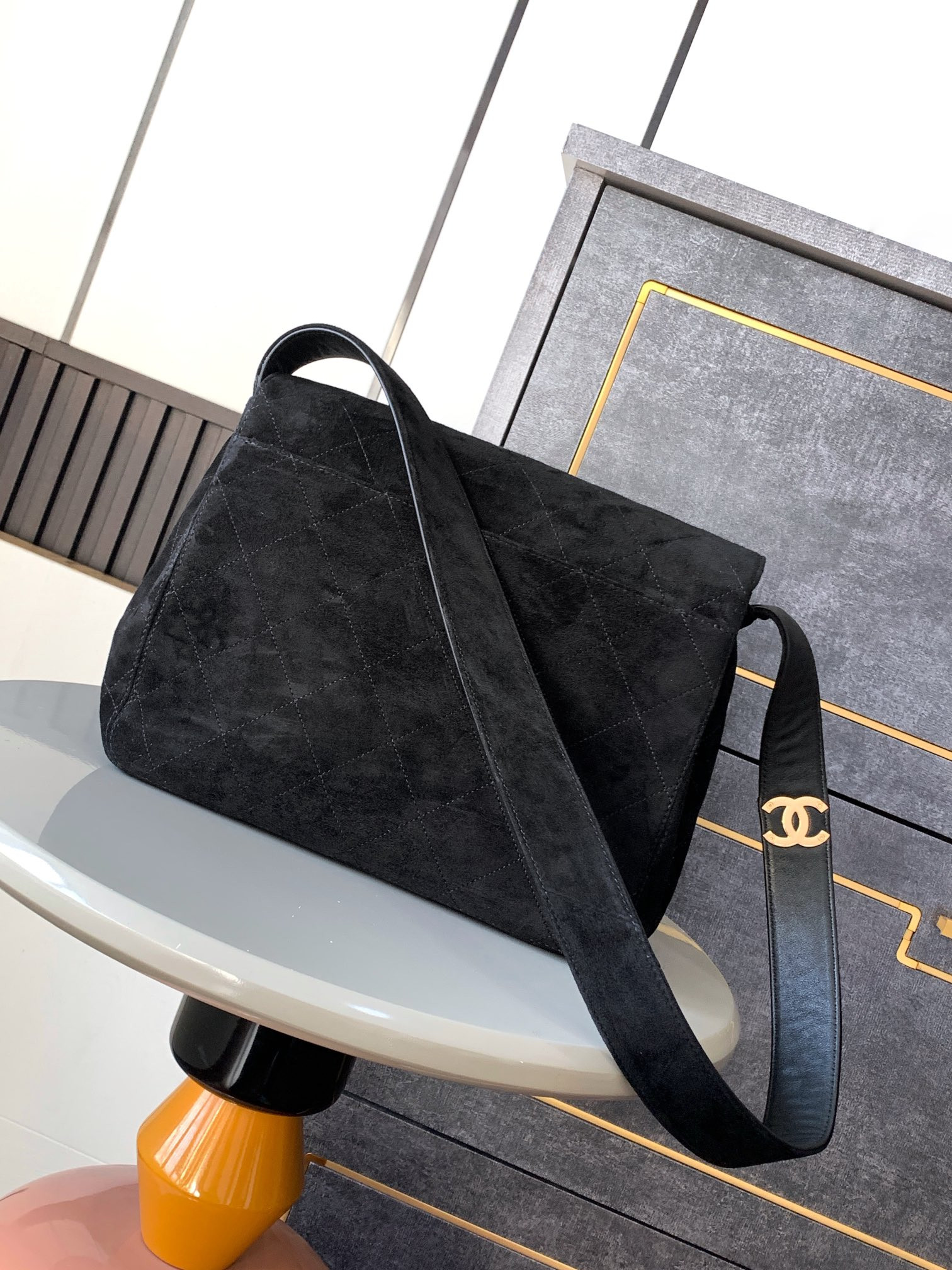 Ch**el Vintage bag 28x12.5x24cm