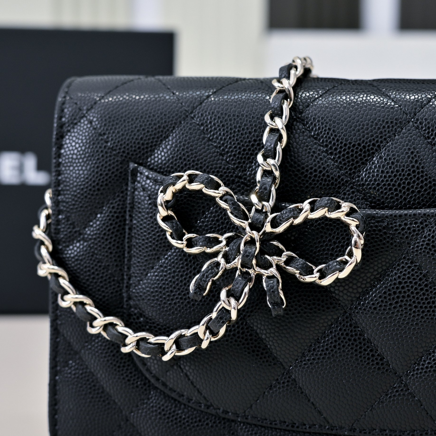 Ch**el WOC CLASSIC WALLET ON CHAIN 12.3x19.2x3.5cm