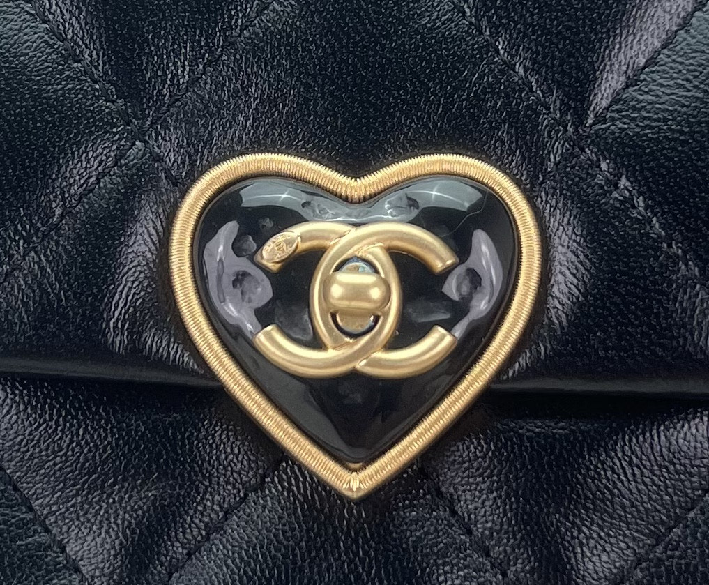 Ch**el FLAP HANDBAG CF 18x13.5x5.5cm