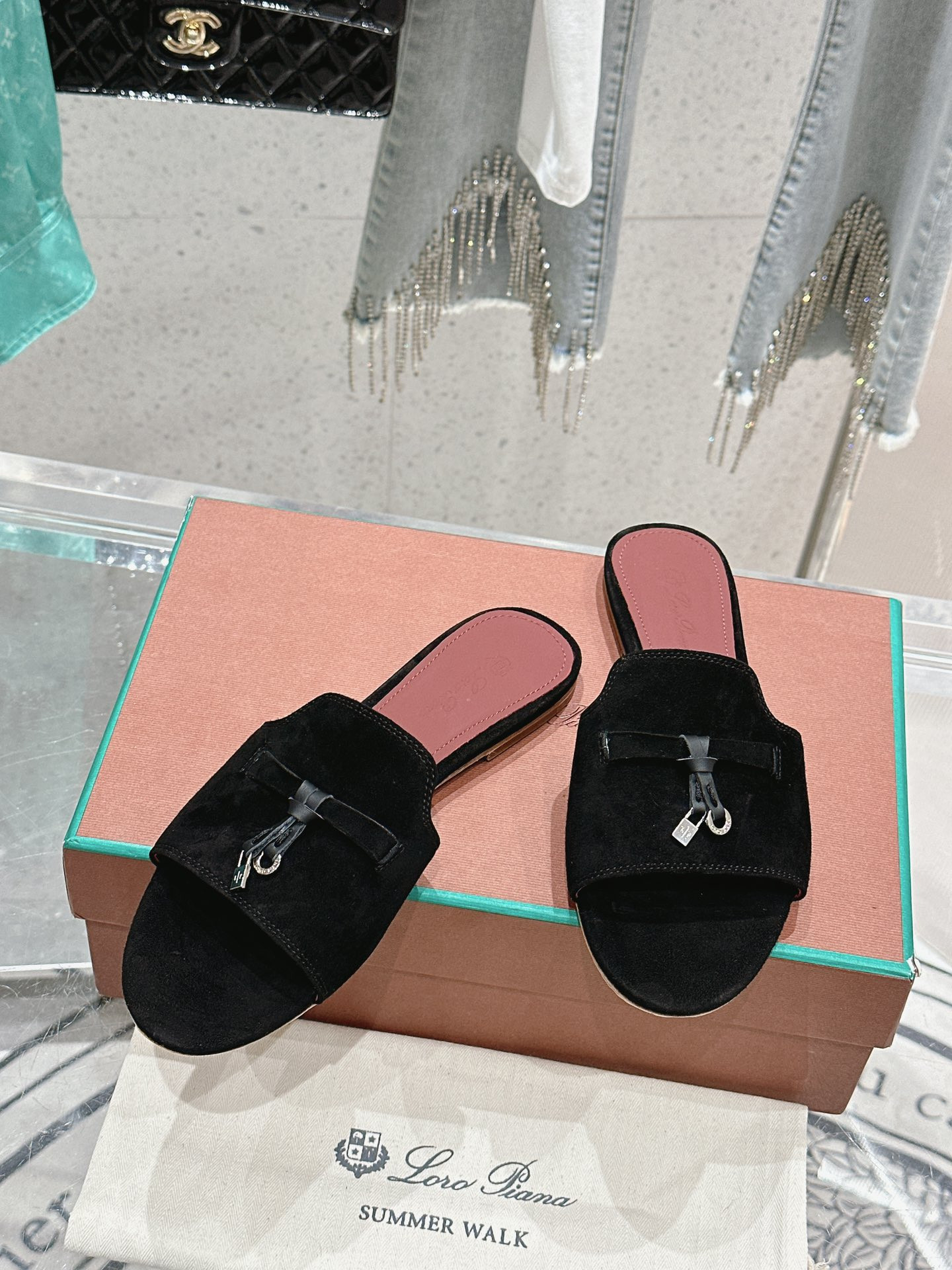 UA L0r0 P1ana Summer Charms Sandal