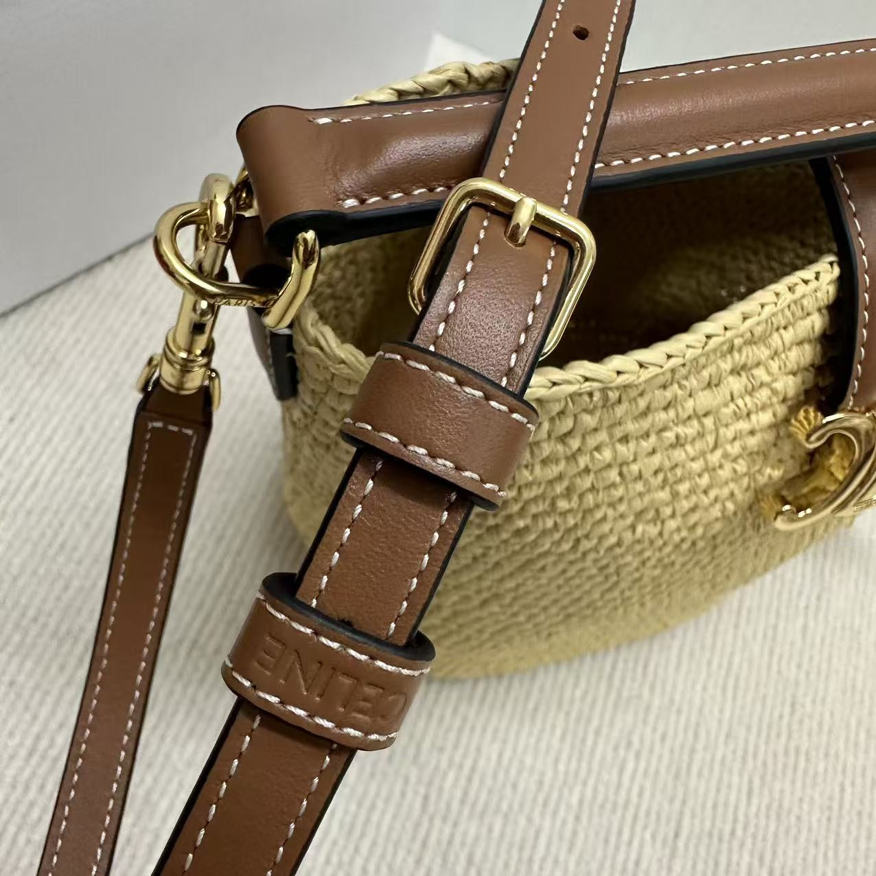 Ce1i*e MINI BUCKET L0visE IN RAFFIA 13.5x16x10cm