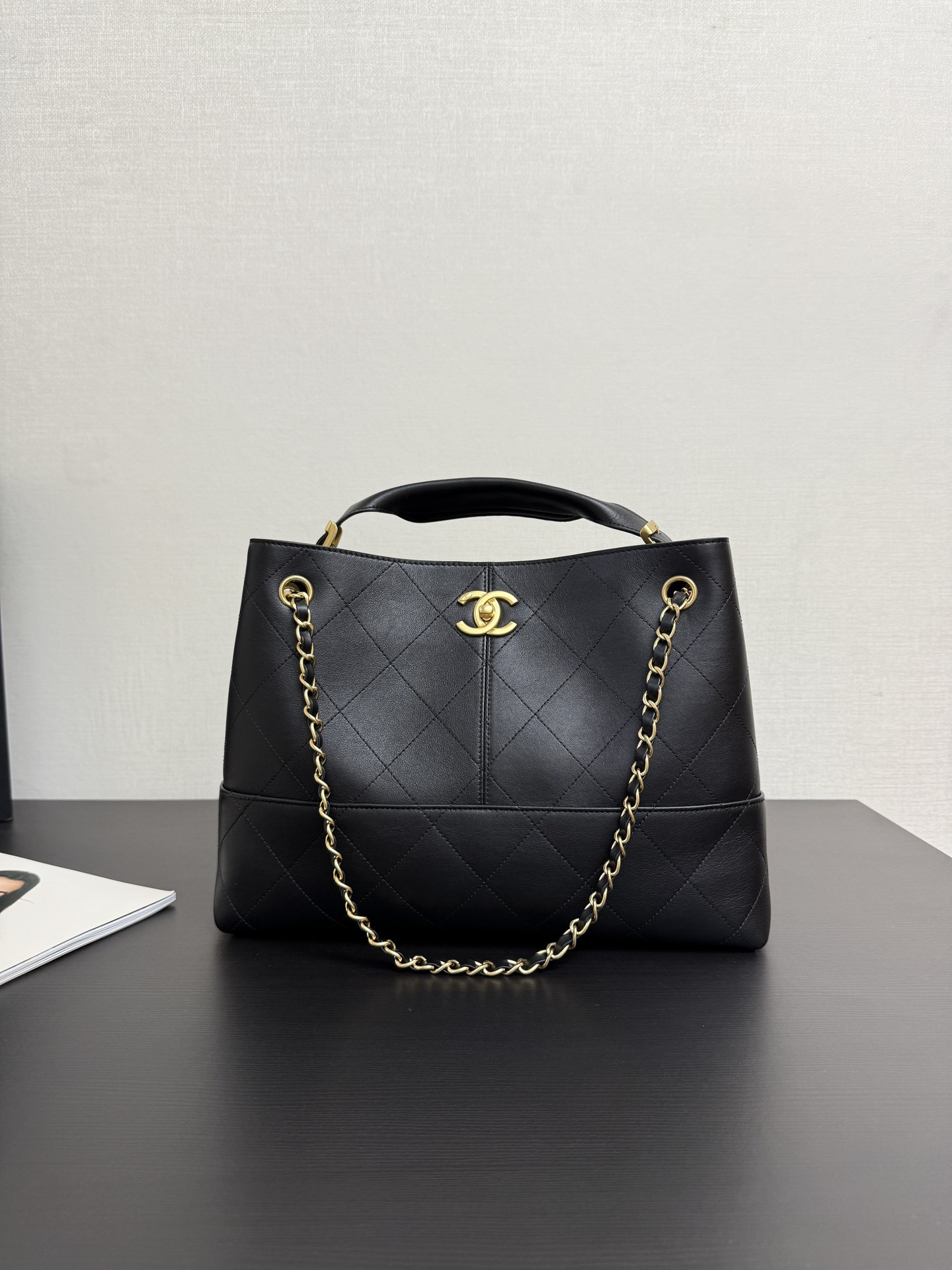 Ch**el Small Shopping Bag AS5634 24x36x14cm