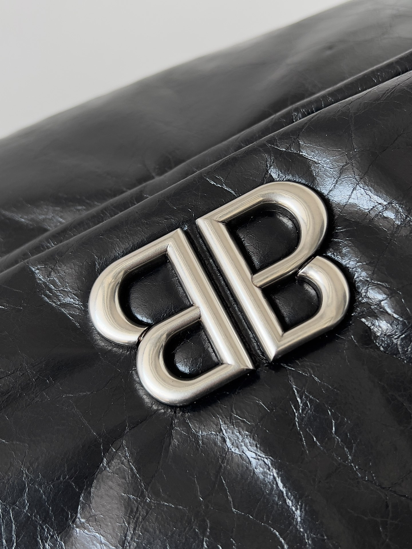 Ba1en*iaga Monaco Chain Bag Large 43.5x32x23cm