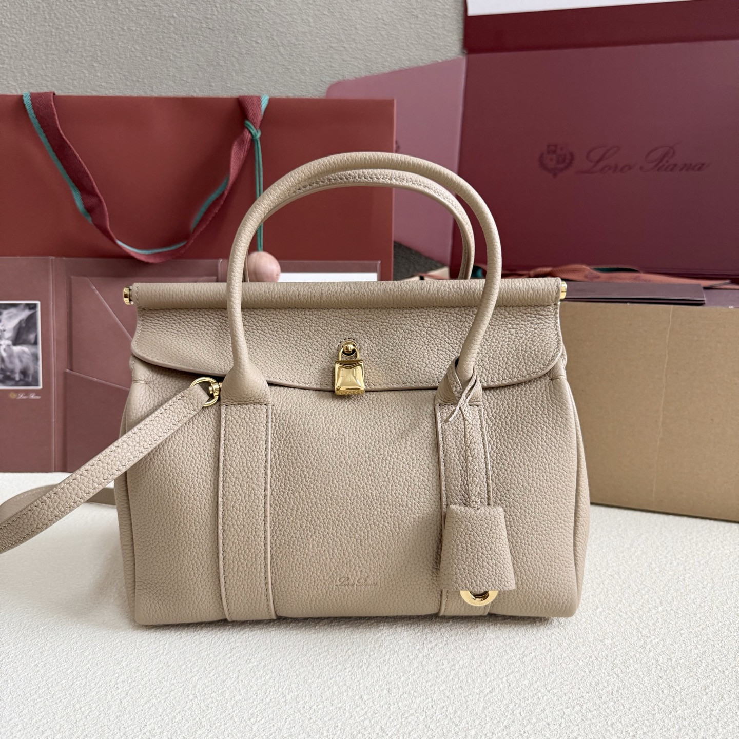 L0r0 P1ana Loom L25 Calfskin 25x18x12.5cm