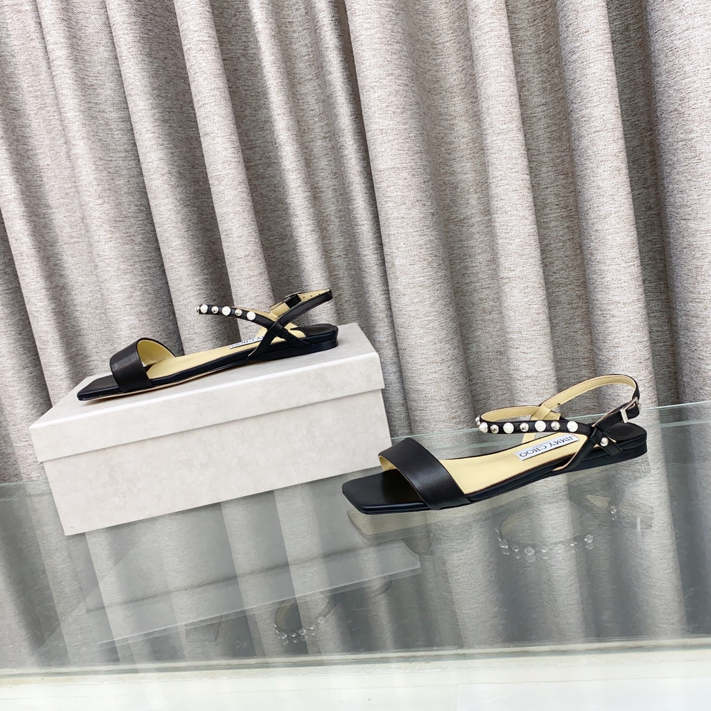 UA J1m*y Ch00 Sandals